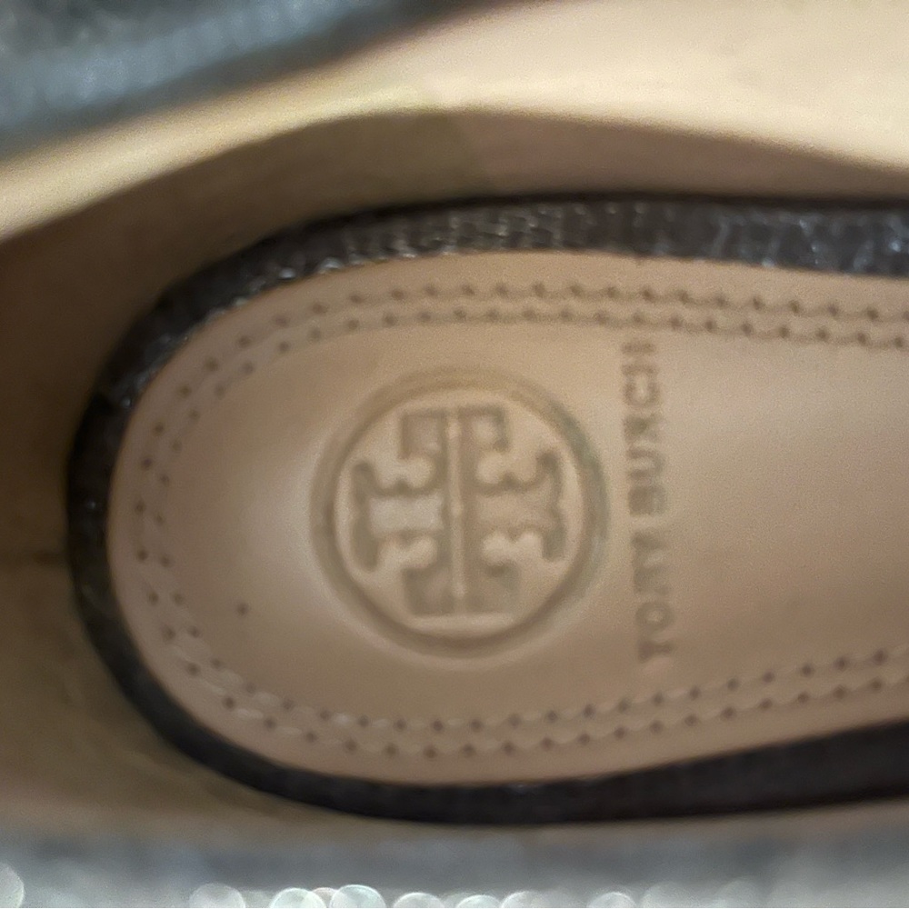 TORY BURCH Leila Quilted Metallic Flat, Size 8.5, Like New - Picture 6 of 9